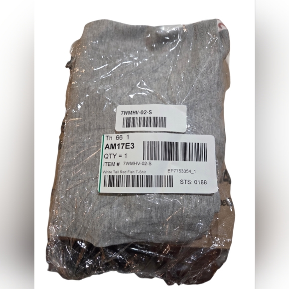 YETI - NEW Light Gray White Tail & Red Fish Short Sleeve Graphic Tee Small Cut - Picture 6 of 6